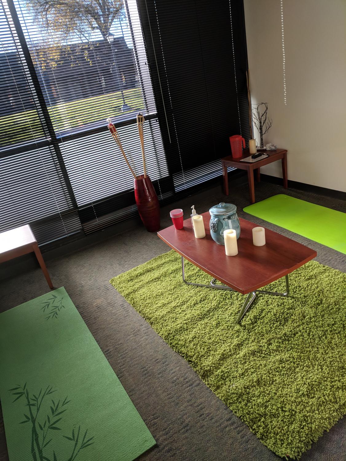 Foothill+Colleges+meditation+room%2C+located+in+the+ASFC+office