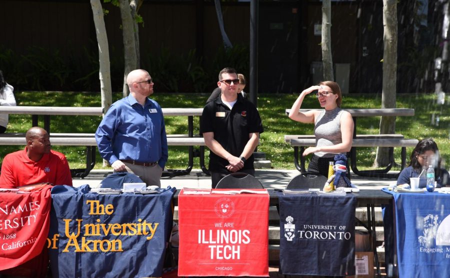 The University of Akron, Illinois Tech, and University of Toronto representatives at the Transfer Fair, 5/2/2018